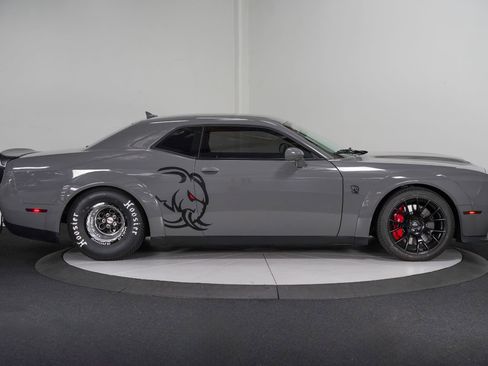 Used 2019 Dodge Challenger SRT Hellcat Redeye RWD image 10
