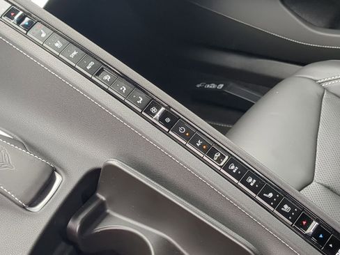 Used 2023 Chevrolet Corvette Stingray Preferred Cpe w/ Z51 Performance Package image 20