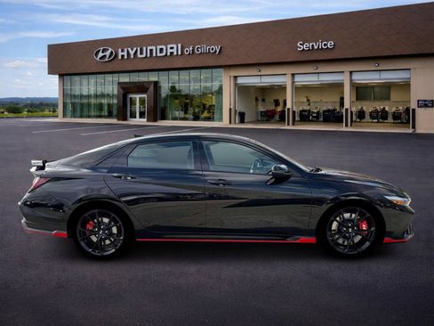 New 2026 Hyundai Elantra N FWD image 9