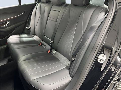 Certified 2022 Mercedes-Benz E 350 4MATIC Sedan image 30