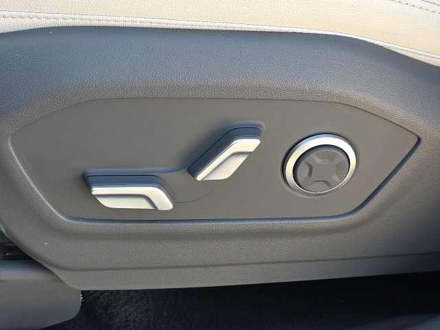 Certified 2024 Hyundai Santa Fe Limited FWD image 6
