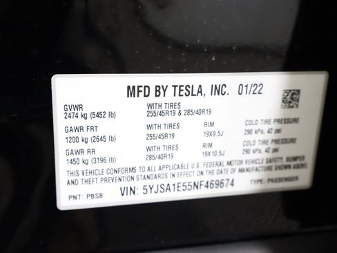Used 2022 Tesla Model S image 64