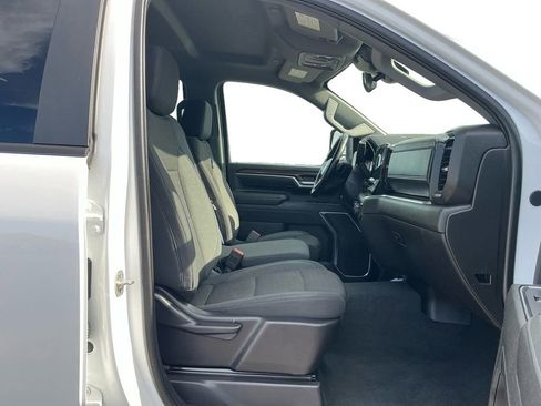Used 2025 Chevrolet Silverado 2500 LT AWD/4WD image 22