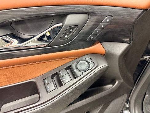 Certified 2020 Chevrolet Traverse High Country image 24