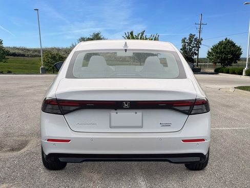 New 2026 Honda Accord Touring image 4