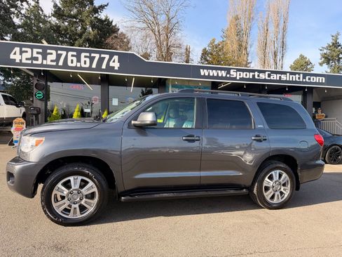 Used 2011 Toyota Sequoia SR5 image 31