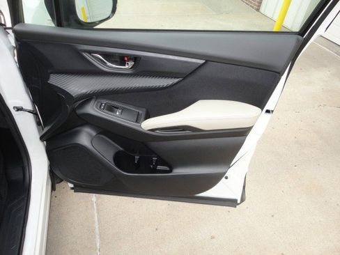 Used 2025 Subaru Ascent Premium image 21