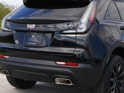 Used 2023 Cadillac XT4 Sport w/ Technology Package image 11