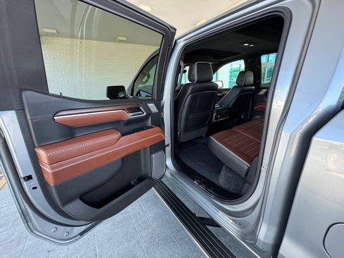 Used 2025 GMC Sierra 1500 Denali Ultimate image 20