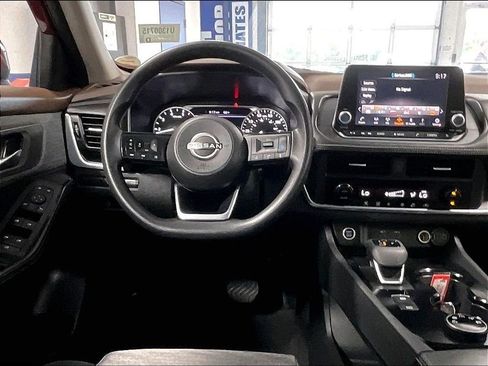 Certified 2023 Nissan Rogue SV AWD/4WD image 17