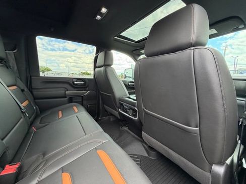 Used 2020 GMC Sierra 2500 AT4 w/ Technology Package AWD/4WD image 35