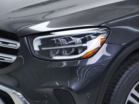 Certified 2021 Mercedes-Benz GLC 300 4MATIC w/ Premium Package image 16