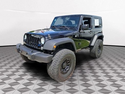 Used 2018 Jeep Wrangler Sport w/ Connectivity Group AWD/4WD image 2