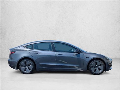 Used 2023 Tesla Model 3 Standard Range RWD image 4