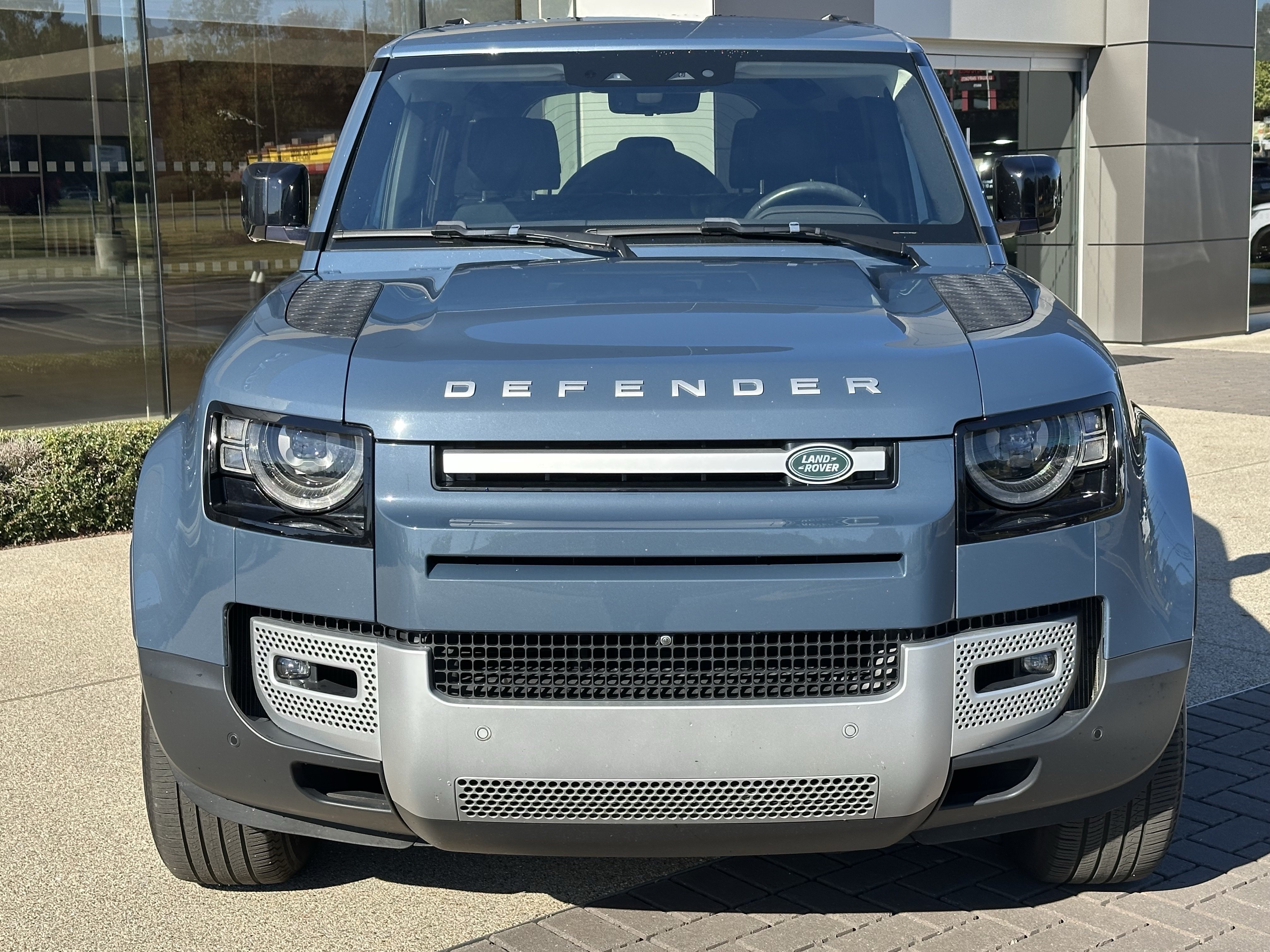 Used 2020 Land Rover Defender 110 SE AWD/4WD image 10