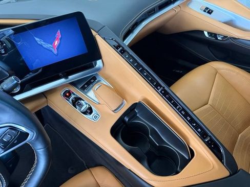 Used 2023 Chevrolet Corvette Stingray Premium Cpe w/ Z51 Performance Package RWD image 25