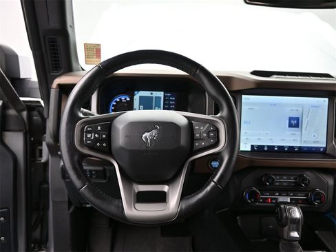 Used 2023 Ford Bronco Outer Banks w/ Sasquatch Package image 30