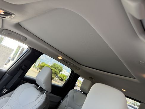 New 2027 INFINITI QX60 Luxe w/ Cargo Package FWD image 20