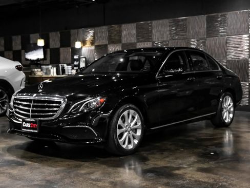 Used 2017 Mercedes-Benz E 300 image 7