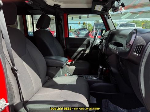 Used 2015 Jeep Wrangler Unlimited Sport w/ Quick Order Package 24S AWD/4WD image 33
