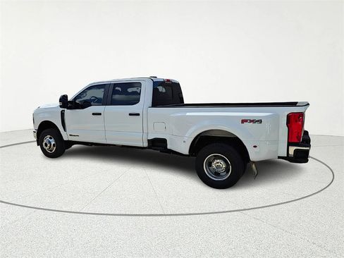 Used 2024 Ford F350 XL image 4