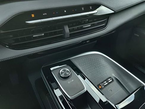 New 2026 Buick Enclave Sport Touring w/ Power Package FWD image 18