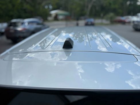 Used 2020 Chevrolet Equinox LT image 11