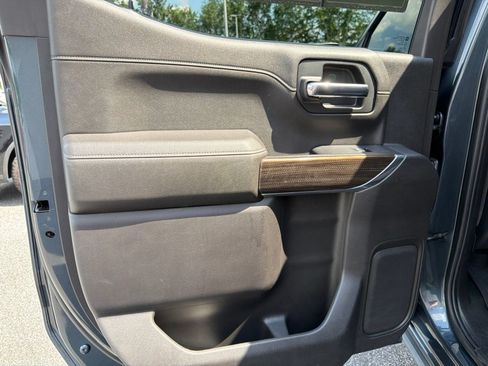 Used 2021 Chevrolet Silverado 1500 LT Trail Boss w/ Convenience Package II AWD/4WD image 15