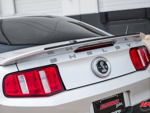 Used 2011 Ford Mustang Shelby GT500 w/ SVT Performance Pkg RWD image 31