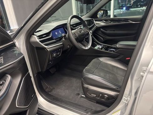 Used 2022 Jeep Grand Cherokee Trailhawk w/ Advanced Protech Group II image 12