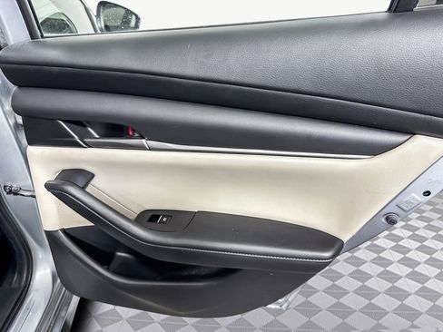 Used 2020 MAZDA MAZDA3 Sedan w/ Select Package image 28