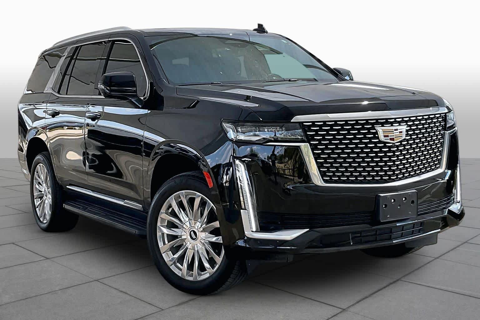 Used 2024 Cadillac Escalade Premium Luxury RWD image 3