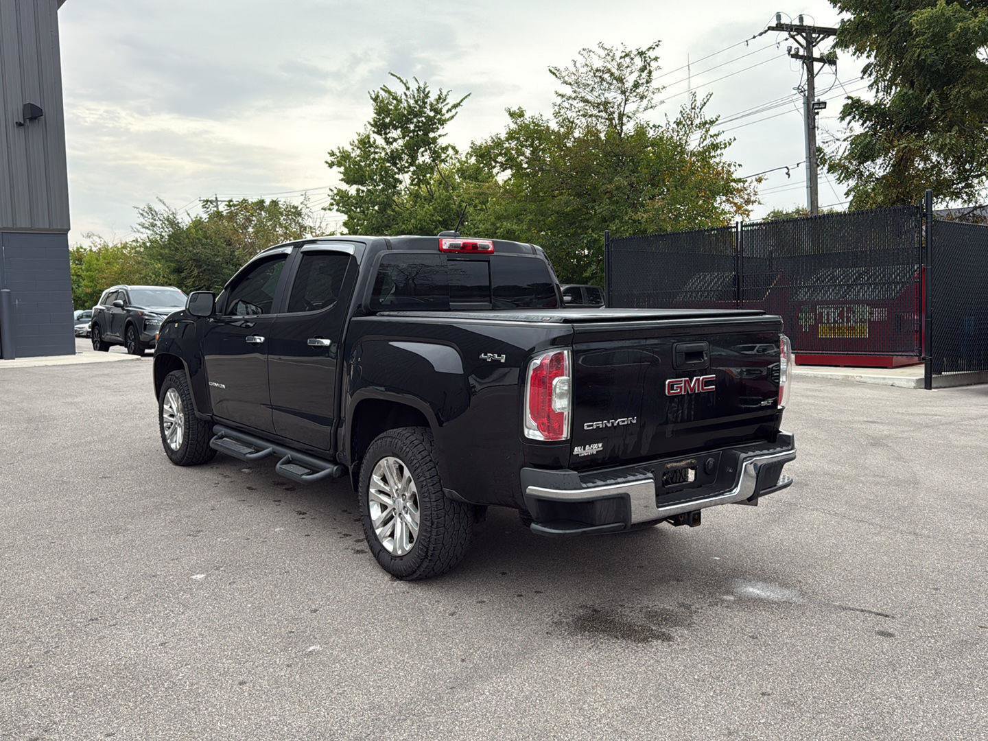 Used 2016 GMC Canyon SLT w/ Driver Alert Package AWD/4WD image 4