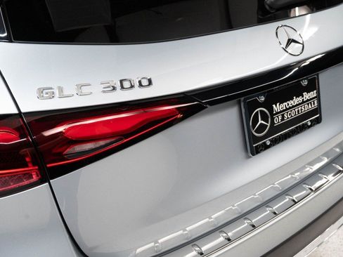 New 2026 Mercedes-Benz GLC 300 image 9