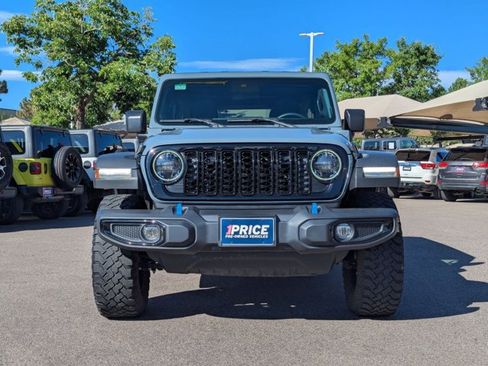 Used 2024 Jeep Wrangler Unlimited AWD/4WD image 2