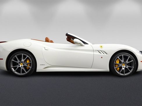 Certified 2012 Ferrari California image 2