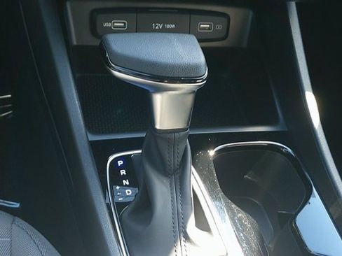 Certified 2024 Hyundai Santa Cruz SE image 11