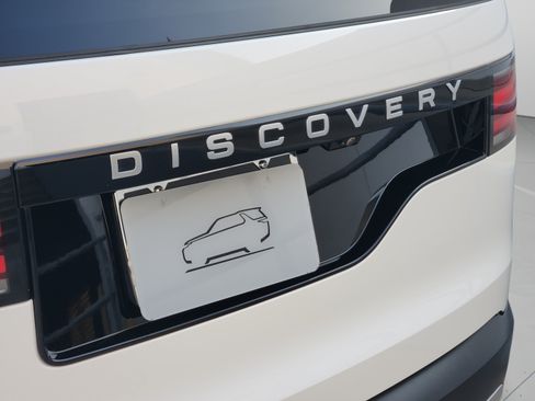 Used 2025 Land Rover Discovery S AWD/4WD image 36