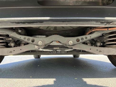 Used 2018 Volkswagen e-Golf SE w/ DC Fast Charging Package image 61