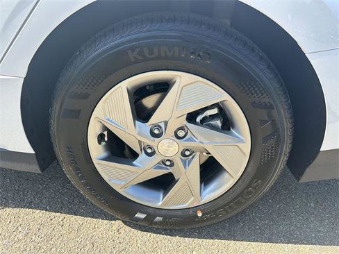 New 2025 Hyundai Sonata SE image 19