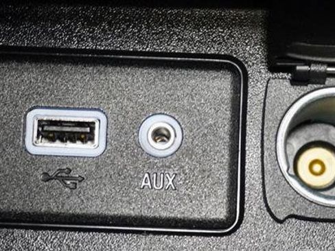 Used 2021 Chevrolet Equinox LT w/ LPO, Floor Liner Package image 19