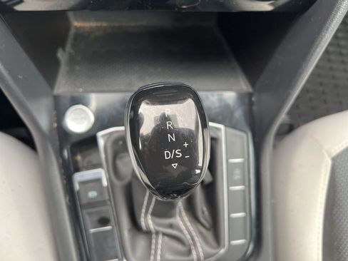 Used 2025 Volkswagen Taos S image 21