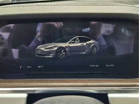 Used 2023 Tesla Model S AWD/4WD image 14