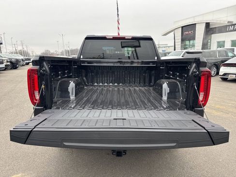 Used 2026 GMC Sierra 1500 SLT image 31