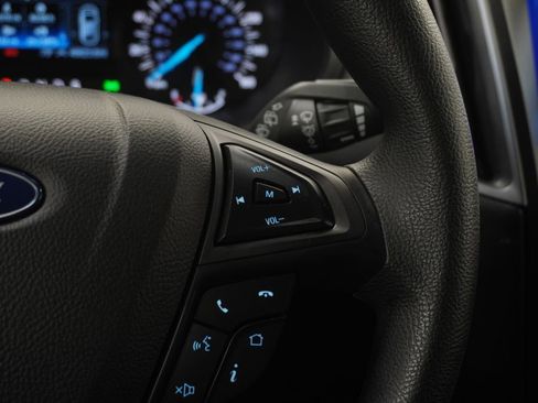 Used 2020 Ford Edge SE FWD image 38