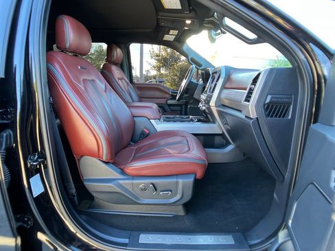 Used 2022 Ford F250 Platinum image 6