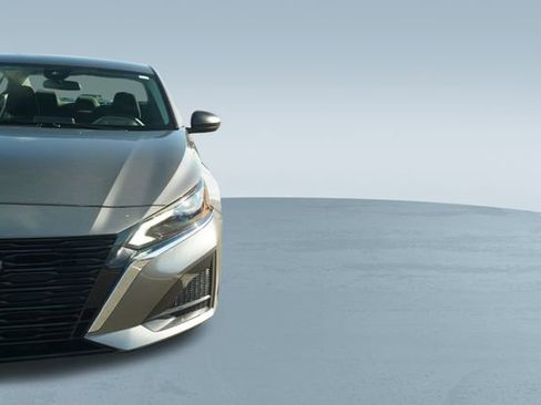 Used 2024 Nissan Altima 2.5 SV image 37