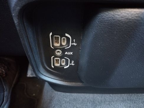 Used 2021 RAM 1500 Tradesman w/ SXT Appearance Group image 25