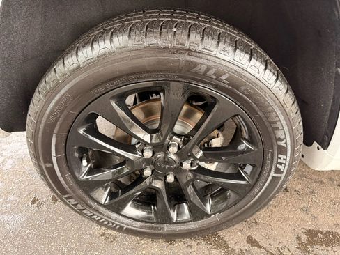 Used 2020 Jeep Grand Cherokee Altitude image 93