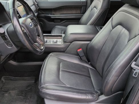 Used 2021 Ford Expedition Max Limited image 16